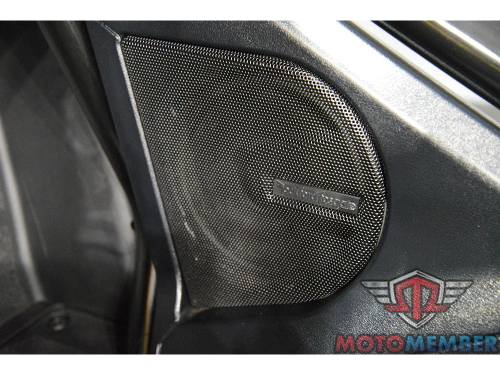 2024 Slingshot Slingshot® S W/ Technology Package I Jet Black alt