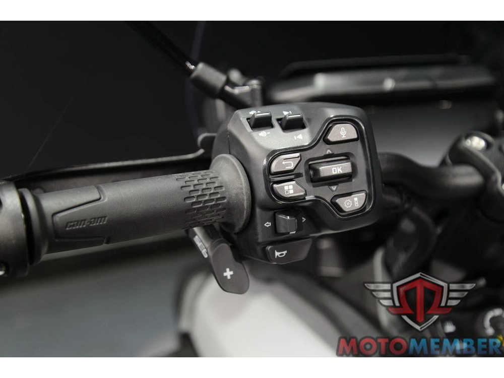 2025 Can-am Canyon Xt alt