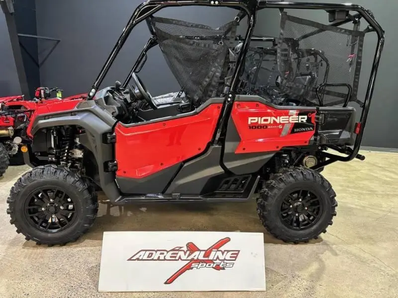 2025 Honda Pioneer 1000 - 5P DLX
