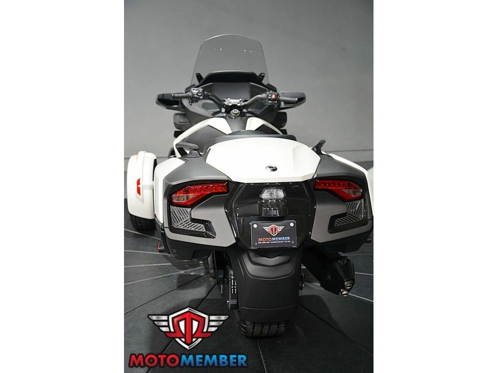 2026 Can-am Spyder Rt alt