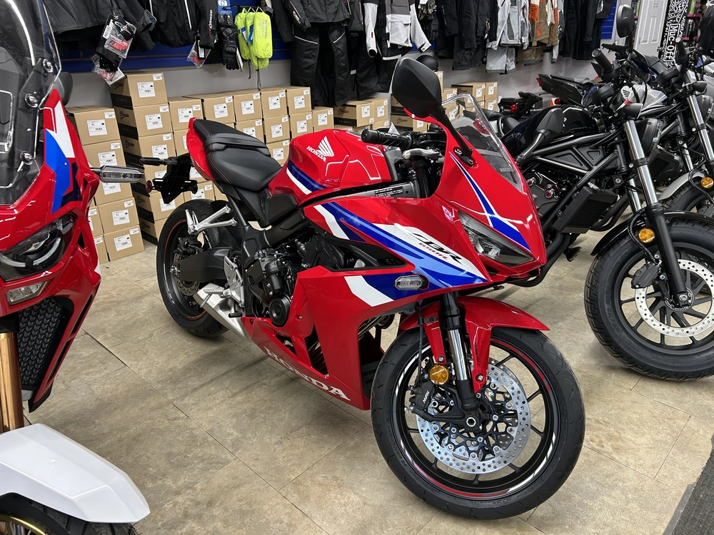 2026 Honda Cbr650r alt