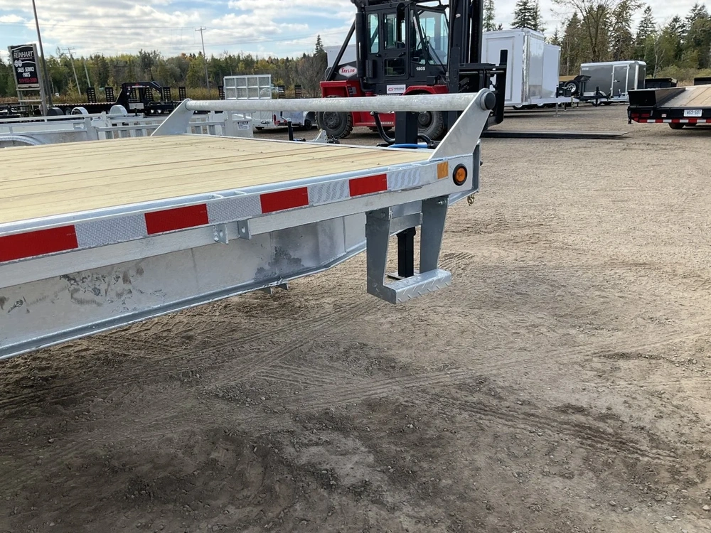 2026 Canada Trailers 8.5x25 10.5 Ton Galvanized Deckover Equipment Trailer alt