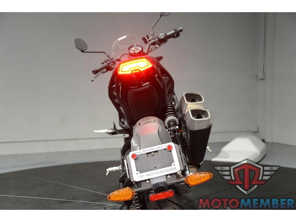 2019 Indian Motorcycle Ftr™ 1200 Thunder Black alt