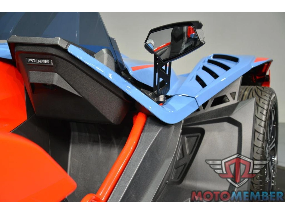 2025 Slingshot Slingshot® R Autodrive Royal Red Crystal alt