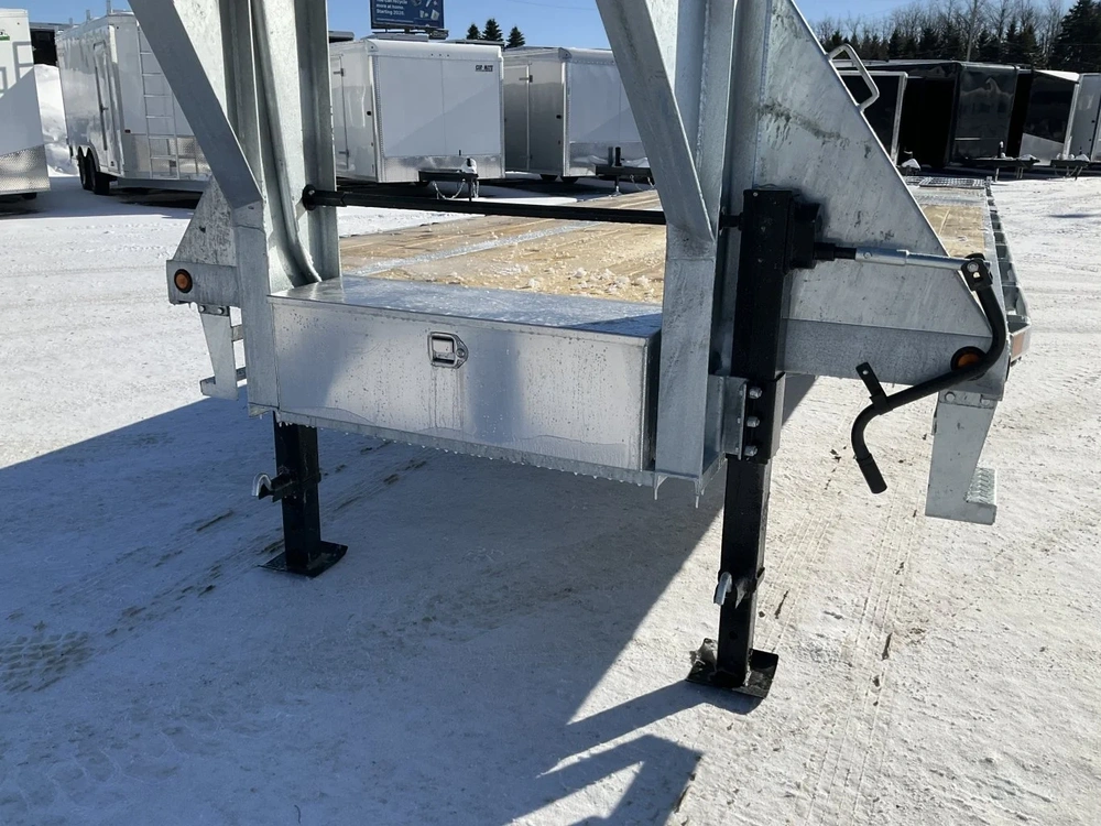 2026 Canada Trailers 8.5x30 15 Ton Galvanized Gooseneck Equipment Trailer alt