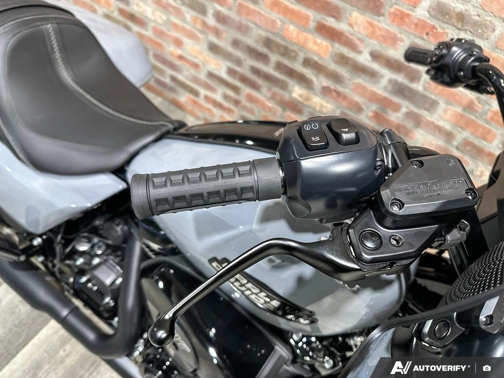 2026 Harley-davidson Street Glide alt