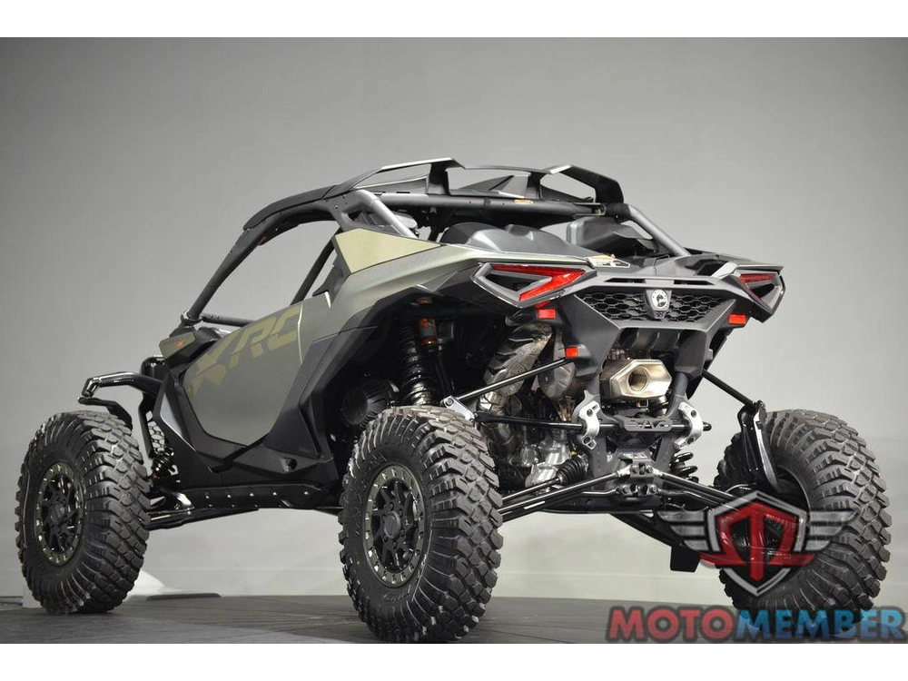 2026 Can-am Maverick R X Rc alt