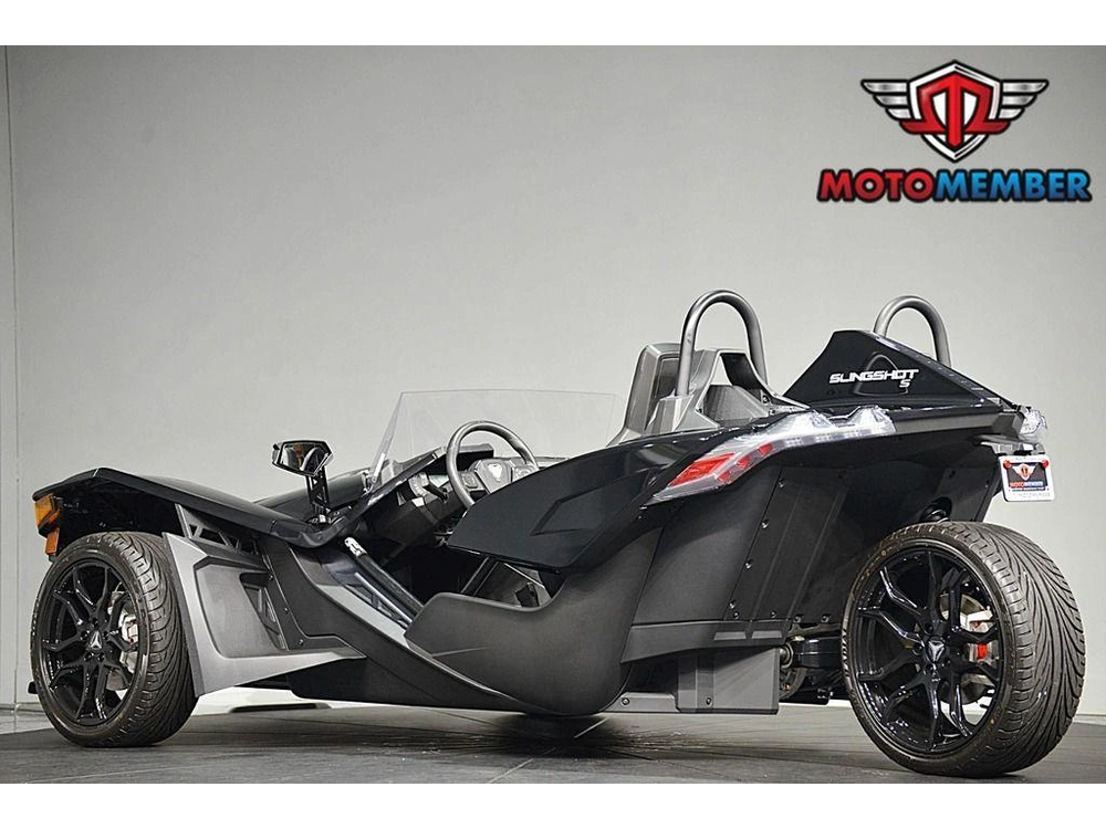 2024 Slingshot Slingshot® S W/ Technology Package I Jet Black alt