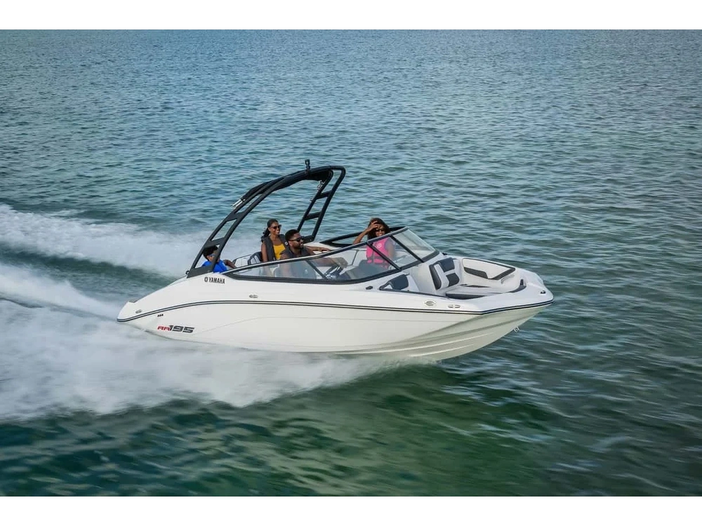 2025 Yamaha Ar195 White alt