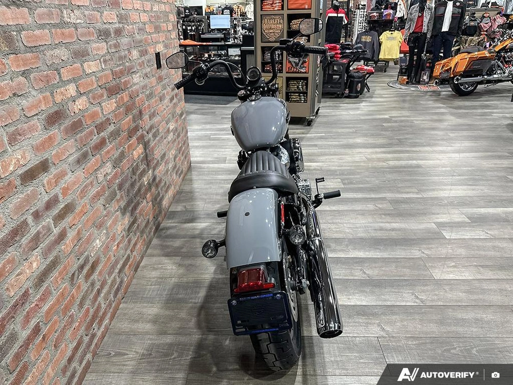 2026 Harley-davidson Street Bob alt