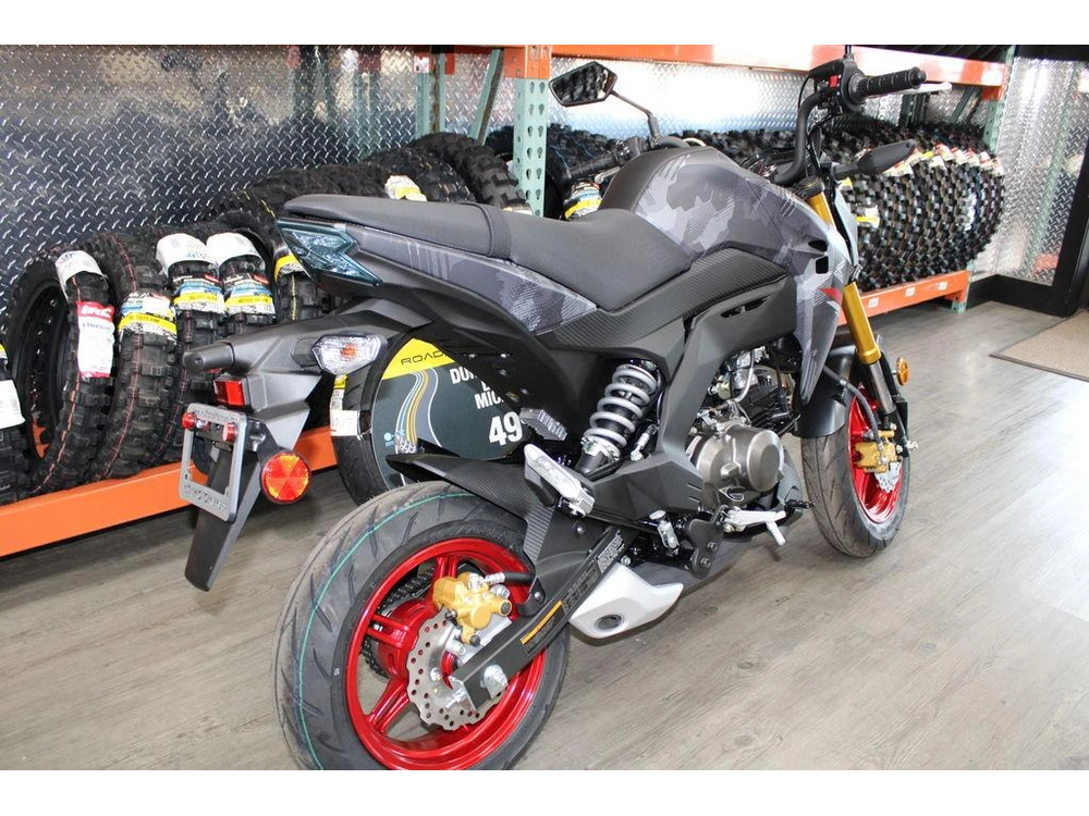 2025 Kawasaki Z125 Pro Cypher Camo Beige alt