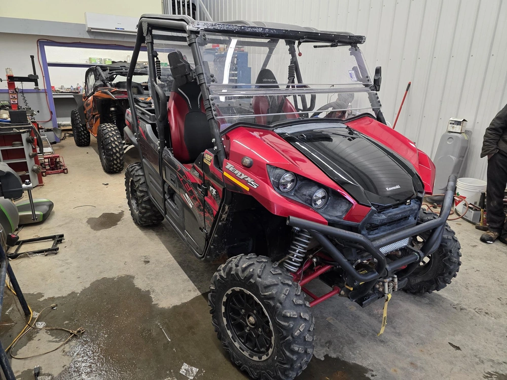 2022 Kawasaki Teryx S Le alt