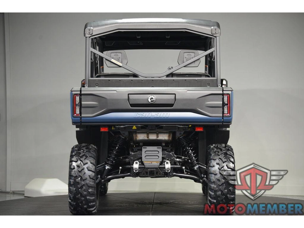 2026 Can-am Defender Max Xt Hd11 With 10.25 In. Infotainment alt