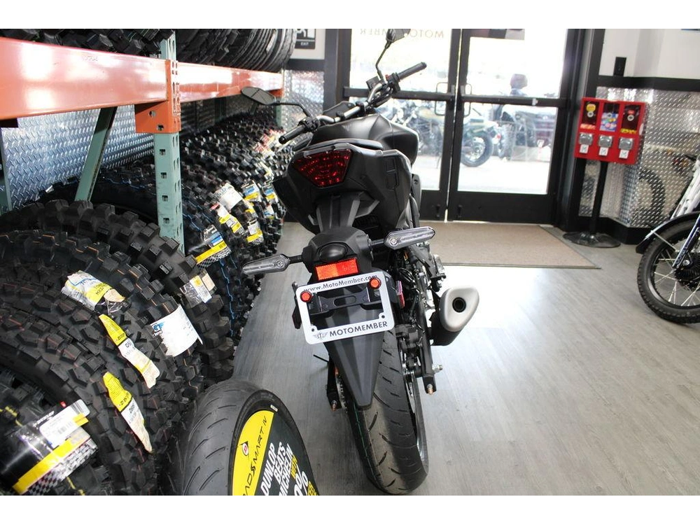 2025 Yamaha Mt-03 alt