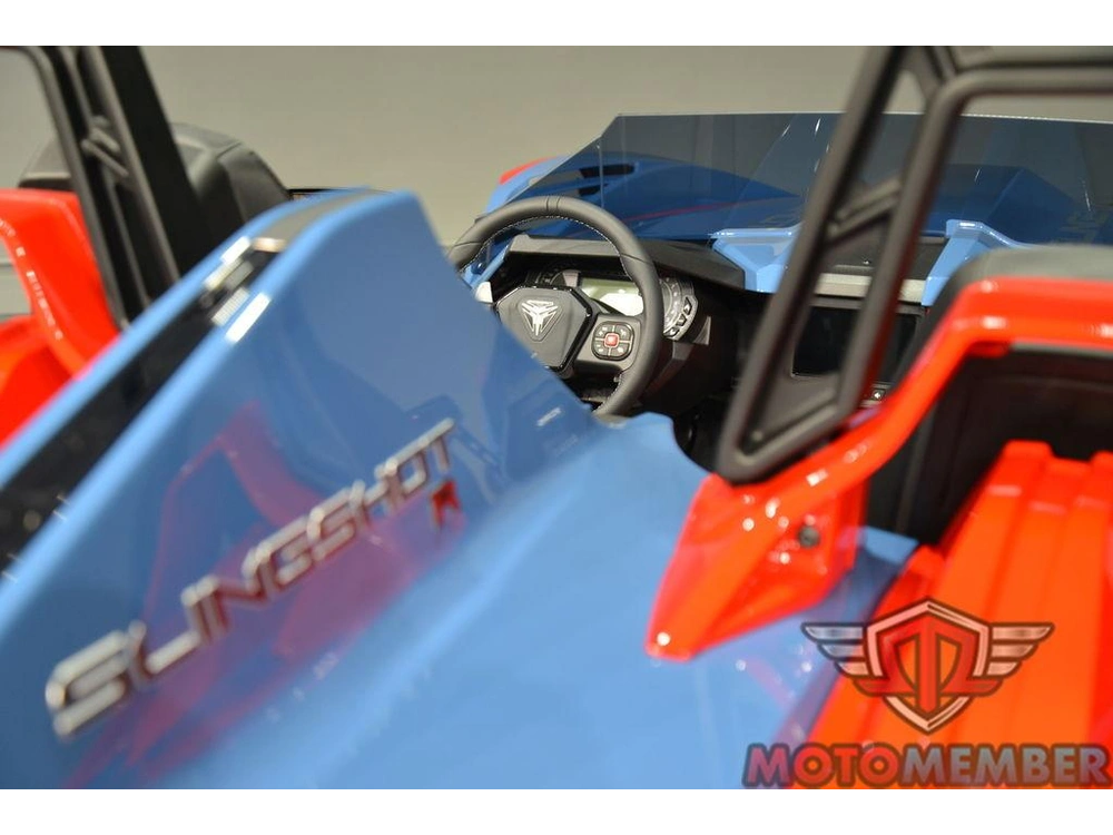 2025 Slingshot Slingshot® R Autodrive Royal Red Crystal alt