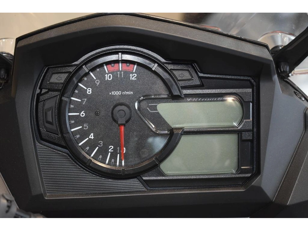 2025 Suzuki V-strom 650 alt