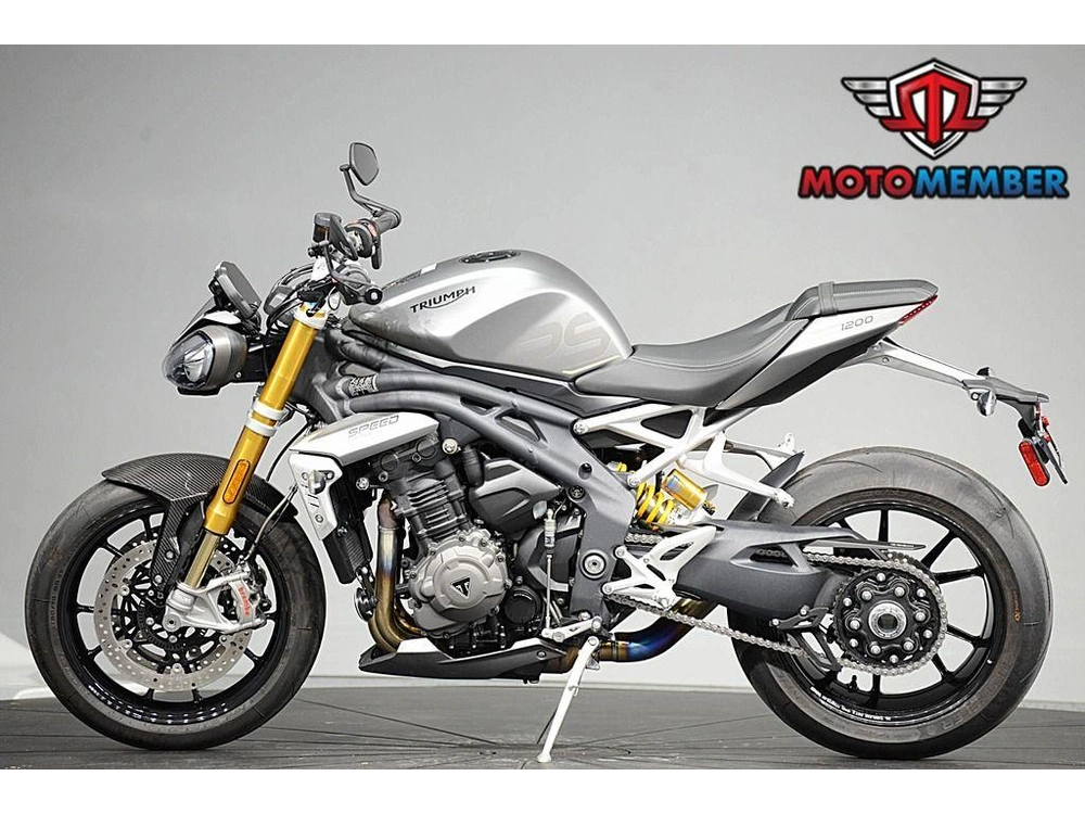 2022 Triumph Speed Triple 1200 Rs Matte Silver Ice alt