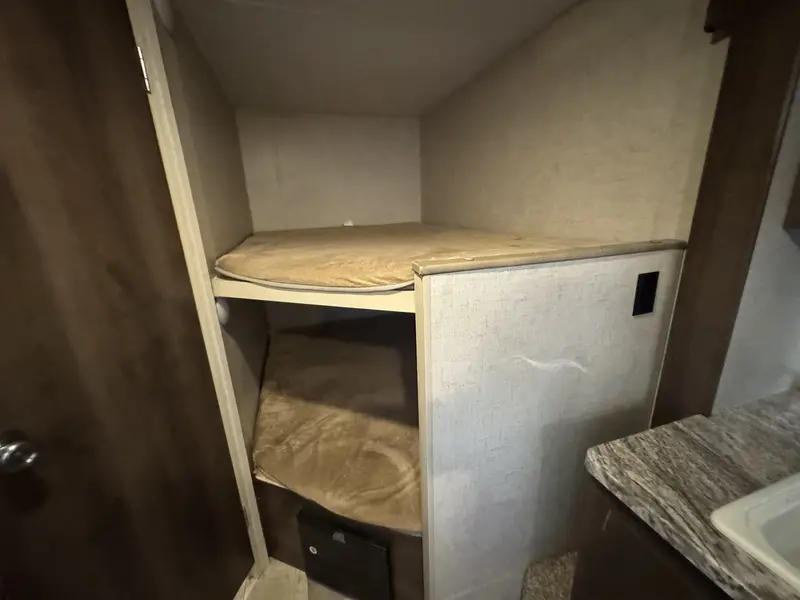 2018 KZ ESCAPE 231BH thumbnail 7