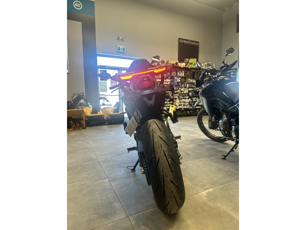 2026 Cfmoto Nk675 alt