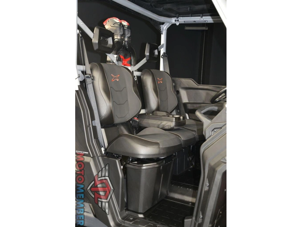 2025 Can-am Defender X Mr With Half-doors Hd10 Hyper Silver & Legion Red alt