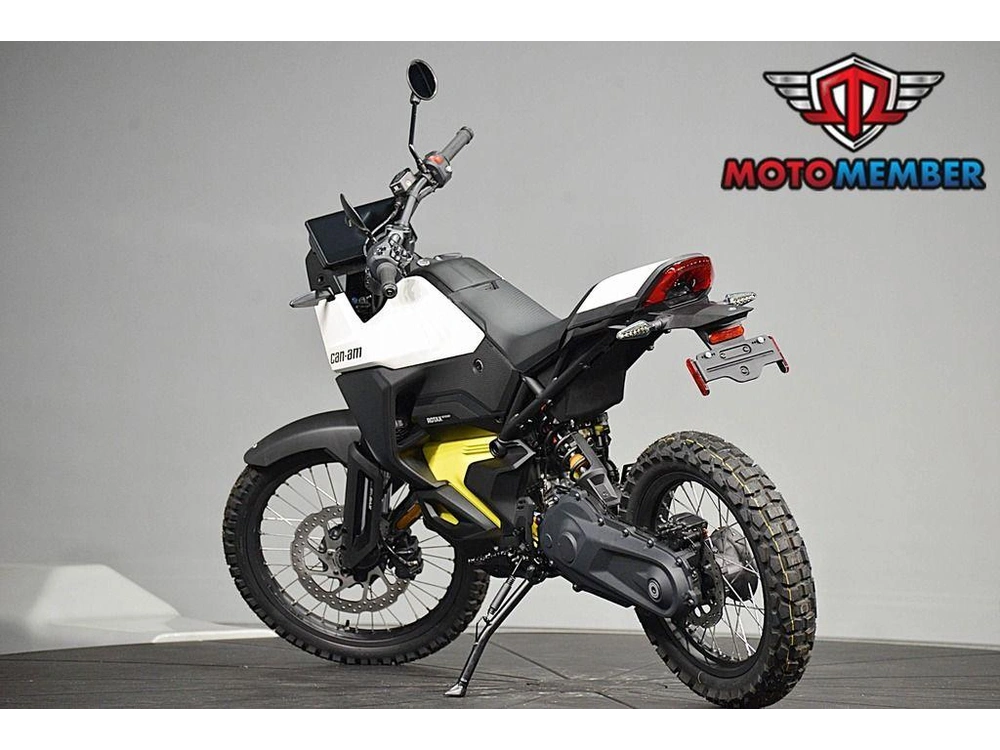 2025 Can-am Origin White alt