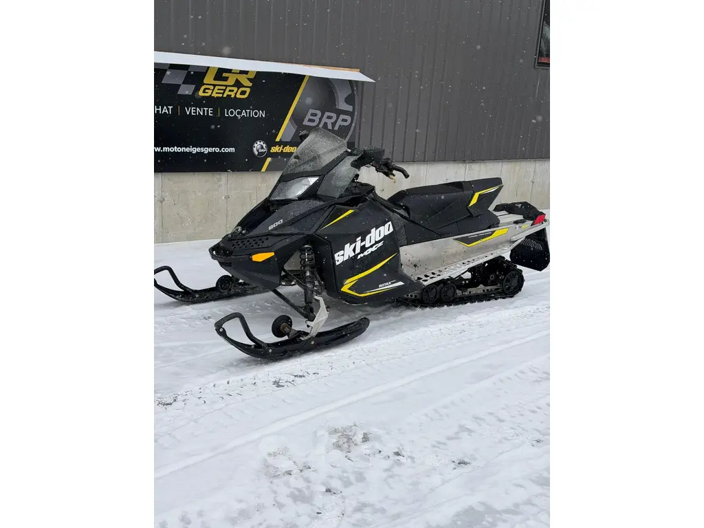 2017 Ski-Doo mxz sport 600