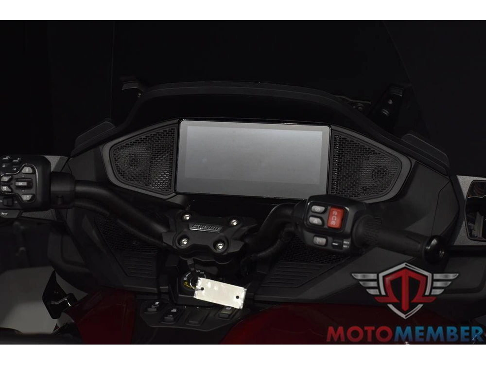 2025 Can-am Spyder Rt Limited Dark Wheels alt