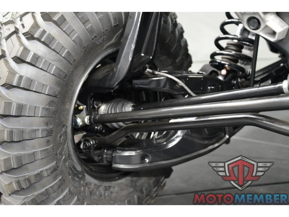 2026 Can-am Maverick R X Rc alt