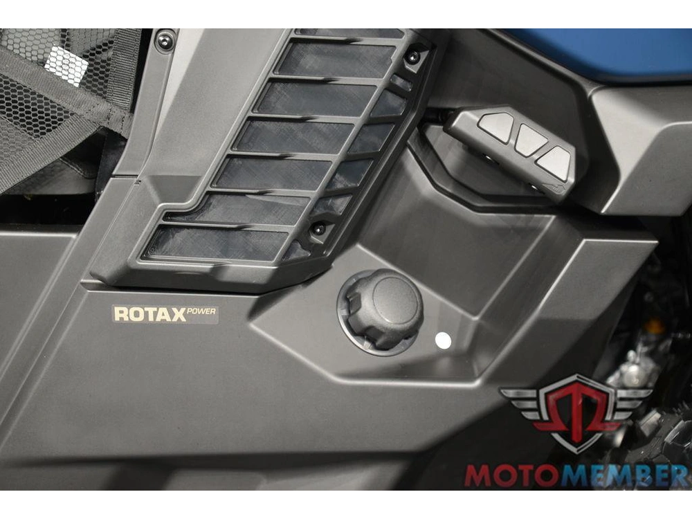 2026 Can-am Defender Max Xt Hd11 With 10.25 In. Infotainment alt