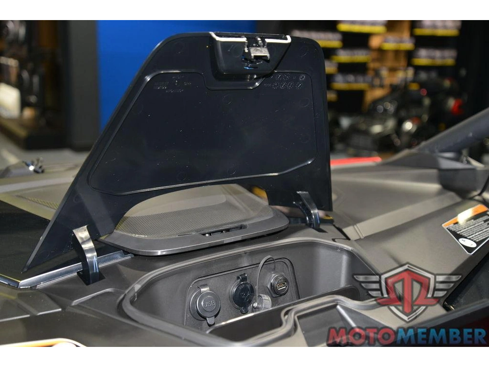 2025 Can-am Maverick R Max X Legion Red alt