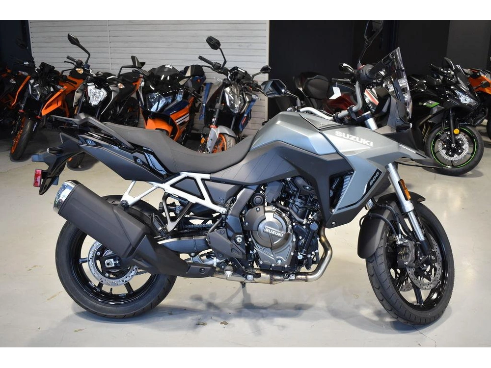 2024 Suzuki V-strom 800 alt
