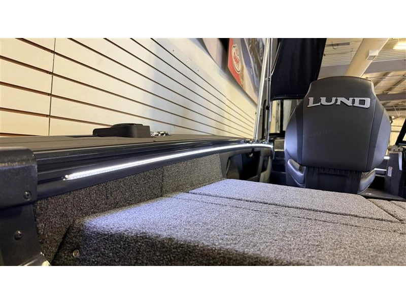 2026 Lund Boat Co 1875 Crossover Xs Sport alt