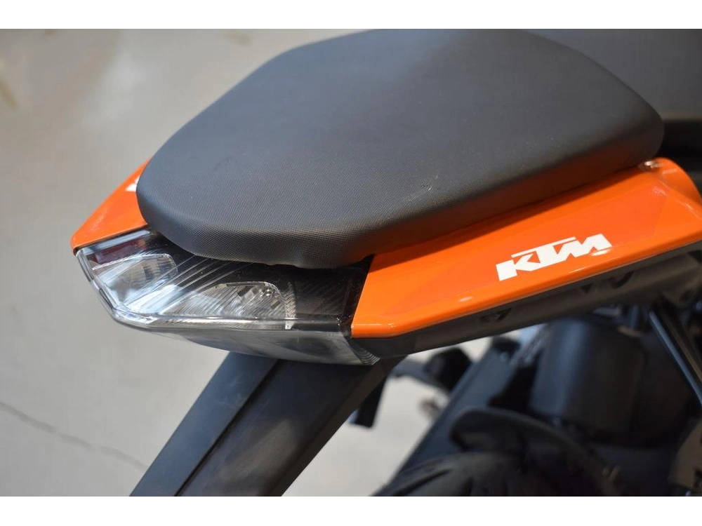 2023 Ktm 200 Duke alt