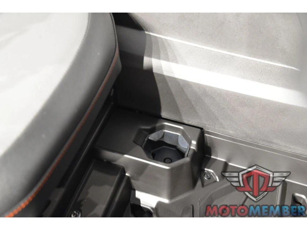 2026 Can-am Commander Max Xt-p alt