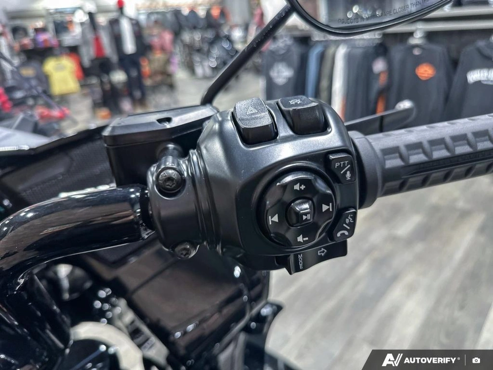 2026 Harley-davidson Road Glide Limited alt