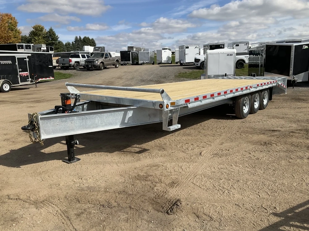 2026 Canada Trailers 8.5x25 10.5 Ton Galvanized Deckover Equipment Trailer alt