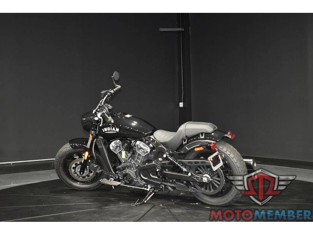 2023 Indian Motorcycle Scout® Bobber Black Metallic alt