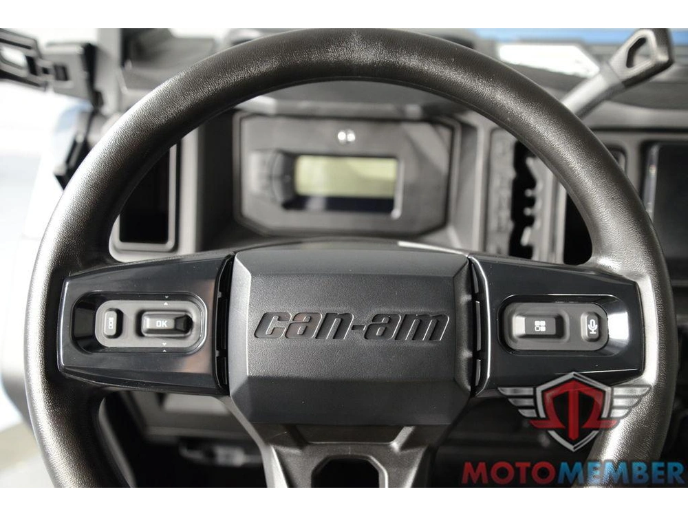 2026 Can-am Defender Max Xt Hd11 With 10.25 In. Infotainment alt