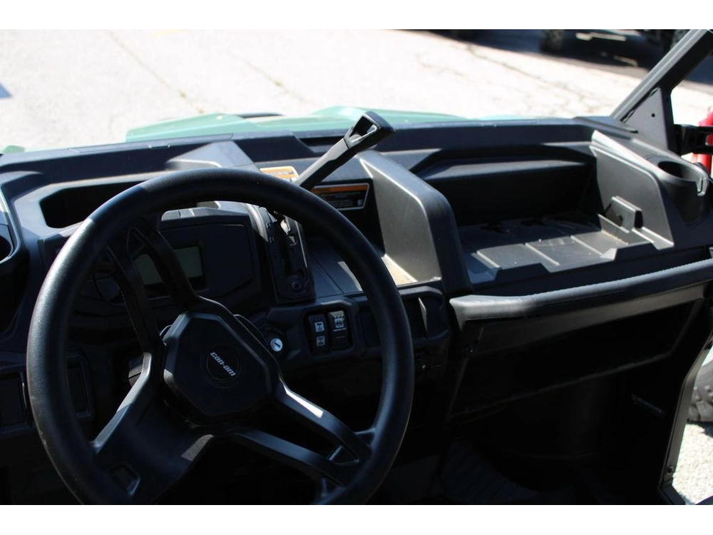 2025 Can-am Defender Max Dps Hd7 Compass Green alt