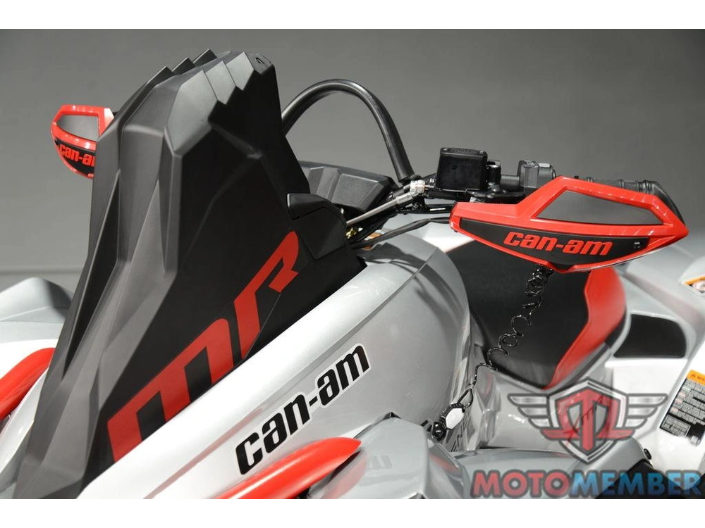 2026 Can-am Renegade X Mr 1000 R Hyper Silver & Legion Red alt