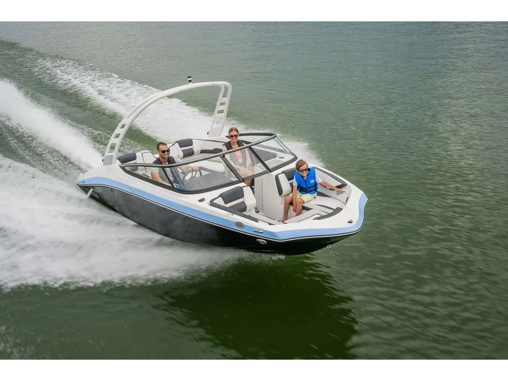 2025 Yamaha 195s Mist Grey alt