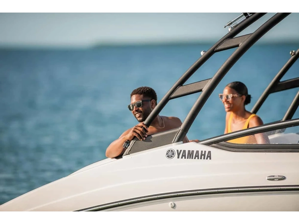 2025 Yamaha Ar195 White alt