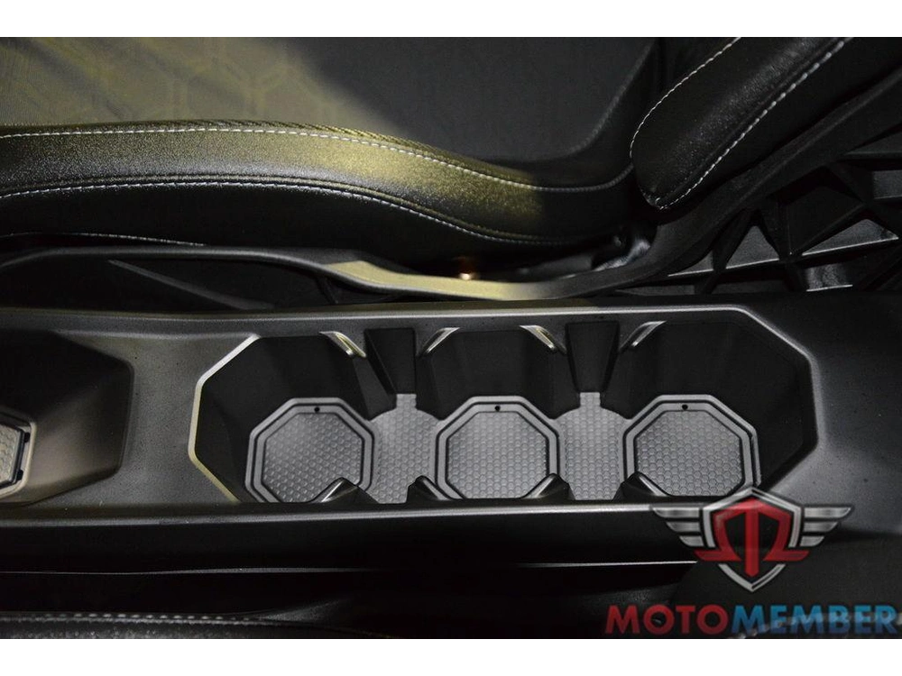 2026 Can-am Maverick R Max X Rs With Smart-shox alt