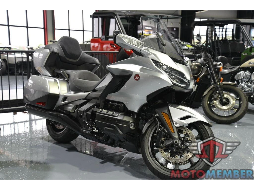 2025 Honda Gold Wing Tour 50th Anniversary alt