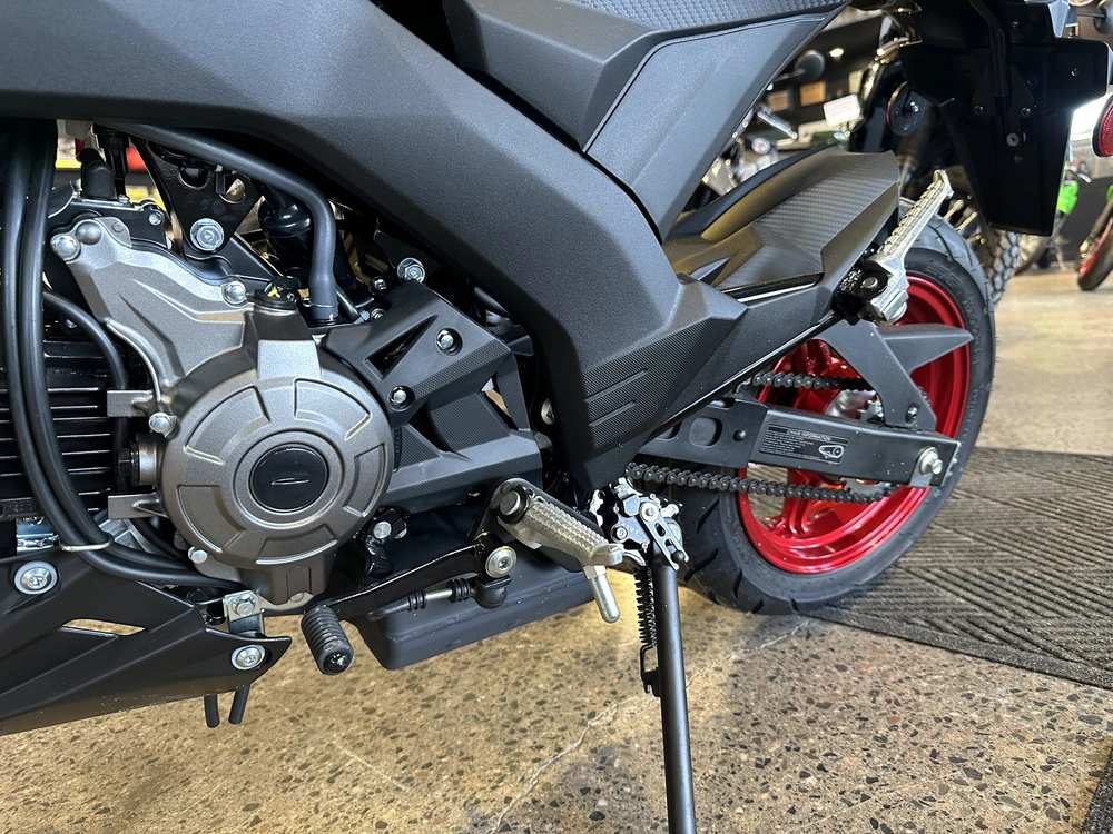 2026 Kawasaki Z125 Pro alt