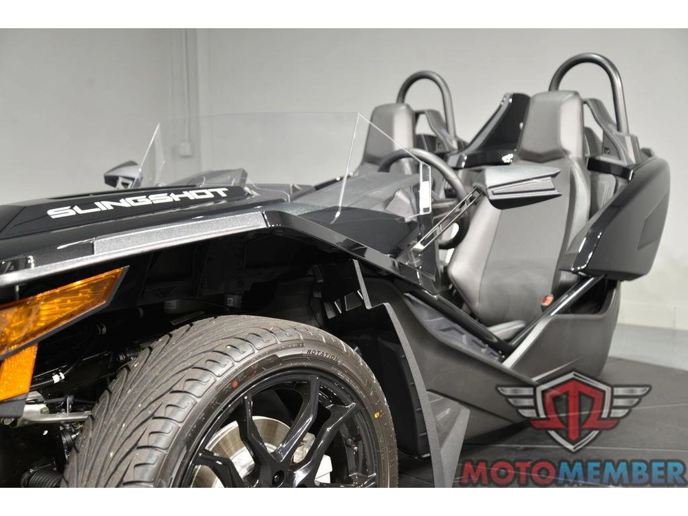 2024 Slingshot Slingshot® S W/ Technology Package I Jet Black alt