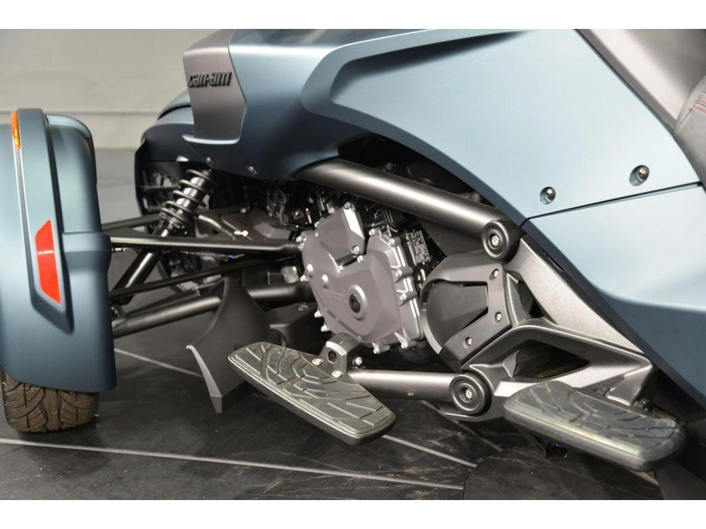 2026 Can-am Spyder Rt Limited Dark alt