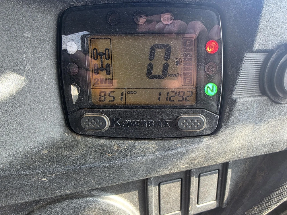 2021 Kawasaki Teryx4 Le alt