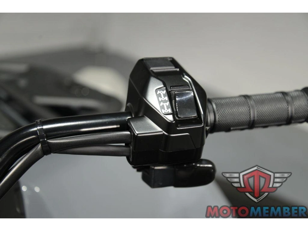 2026 Can-am Outlander 700 Granite Grey alt