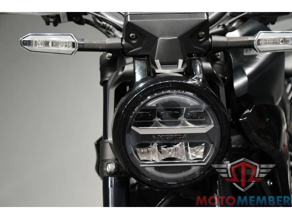 2025 Honda Cb300r alt